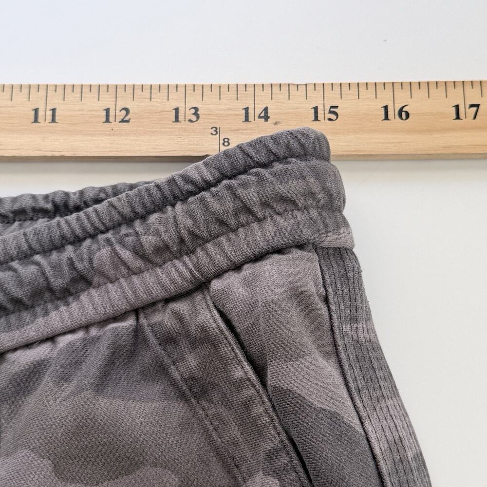 Athleta Pants Size 10 Camo Farallon Joggers Pull On Drawstring Comfort Stretch - Picture 3 of 8
